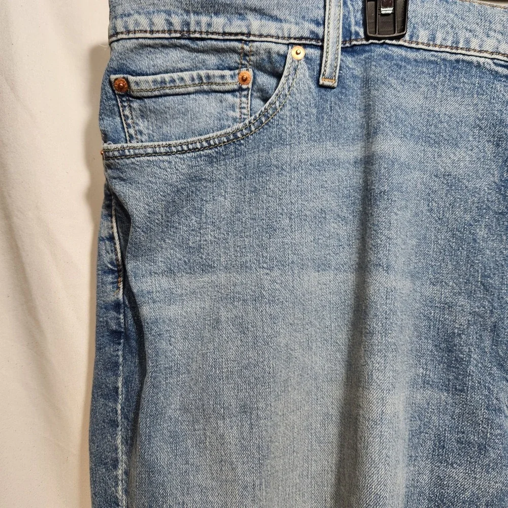 Levi's 541 Mens Jeans Light Wash Size 50 x 30 Blue Denim NWT